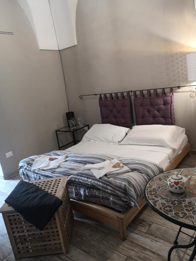 Dimora "I Santi Patroni" Aparthotel Lecce Luaran gambar