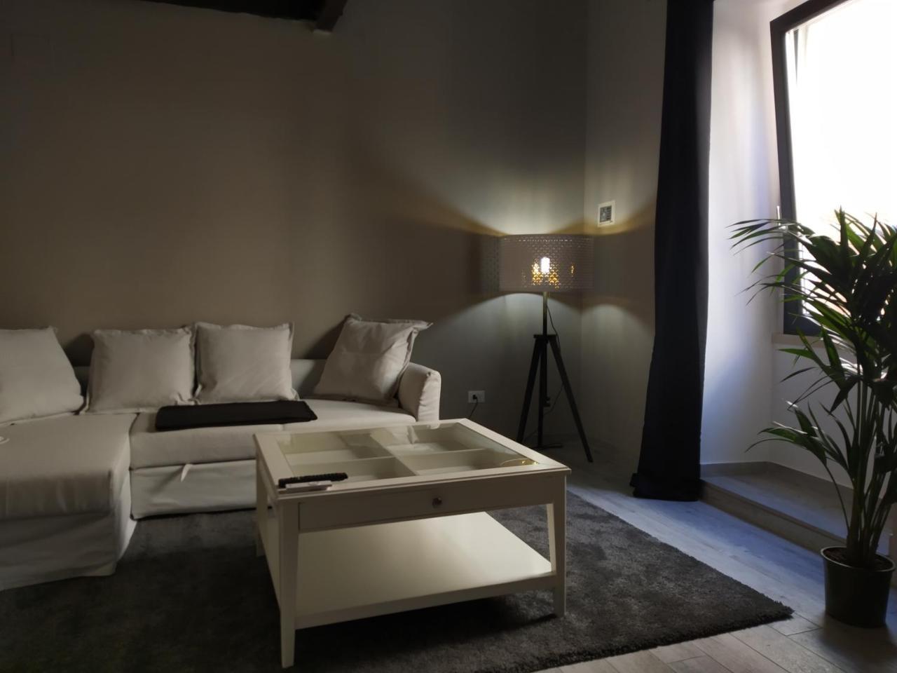 Dimora "I Santi Patroni" Aparthotel Lecce Luaran gambar