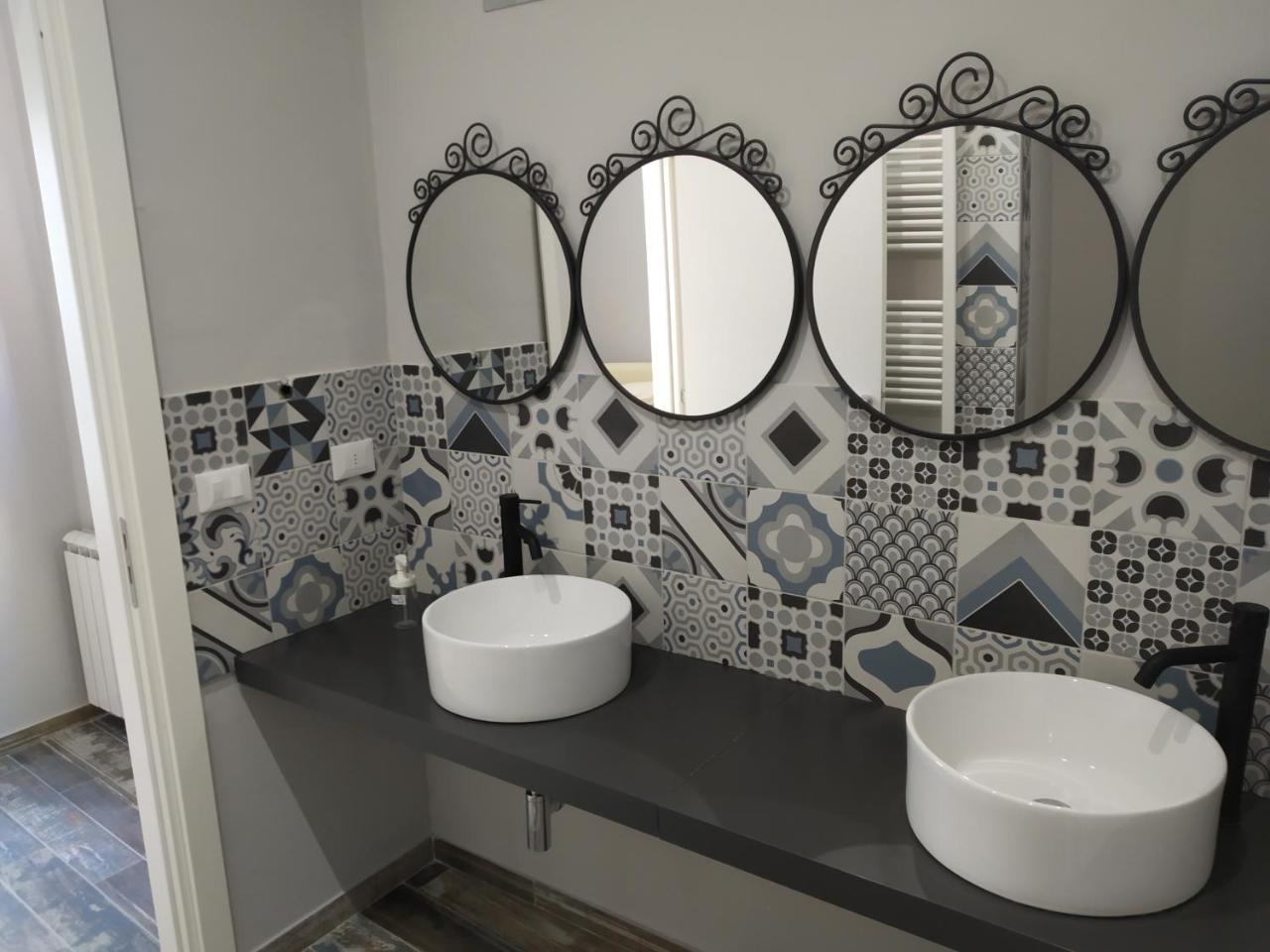Dimora "I Santi Patroni" Aparthotel Lecce Luaran gambar